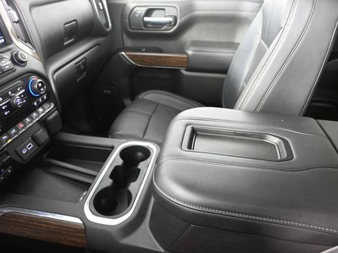 Used 2022 Chevrolet Silverado 1500 High Country AWD/4WD image 35