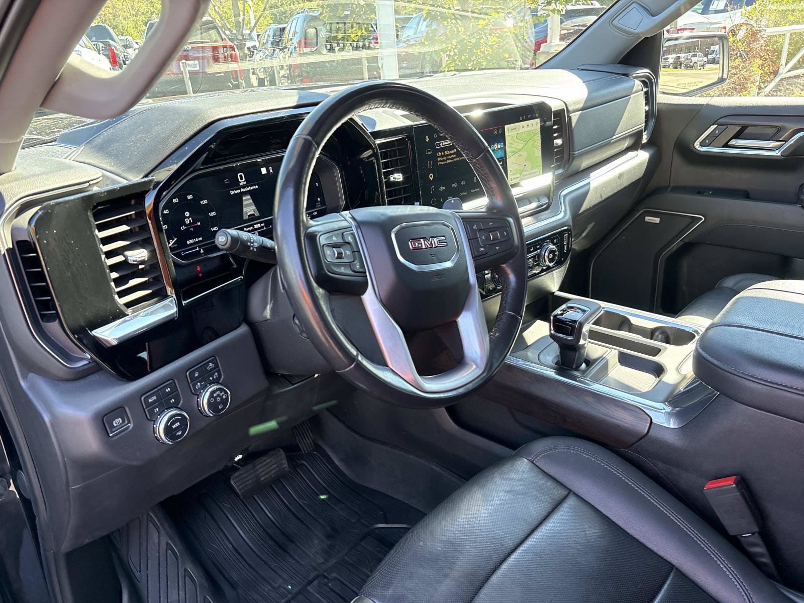 Used 2023 GMC Sierra 1500 SLT AWD/4WD image 17