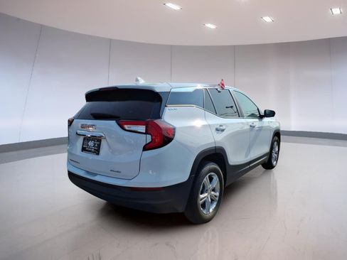 Used 2024 GMC Terrain SLE AWD/4WD image 4