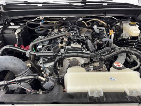 Used 2025 Toyota Tacoma TRD Off-Road AWD/4WD image 78