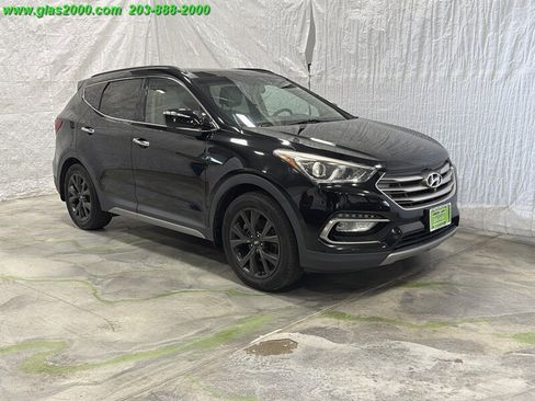 Used 2018 Hyundai Santa Fe Sport w/ Cargo Package FWD image 2