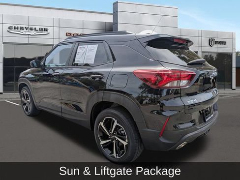 Used 2021 Chevrolet TrailBlazer RS w/ Sun and Liftgate Package AWD/4WD image 5