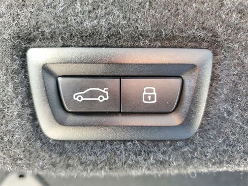 Used 2025 BMW M5 Base w/ Executive Package image 18