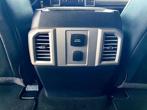 Used 2017 Ford F250 Lariat w/ Lariat Value Package image 24