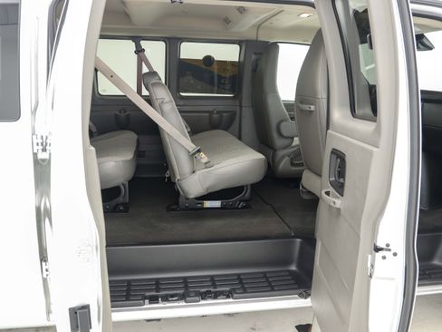 Used 2025 Chevrolet Express 3500 LT w/ LT Preferred Equipment Group image 13