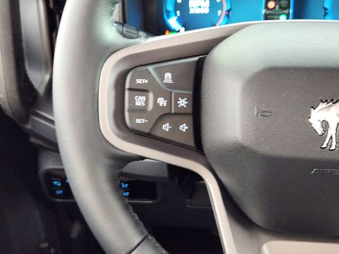 New 2025 Ford Bronco Badlands image 18