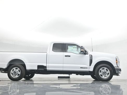 New 2026 Ford F350 XLT image 50