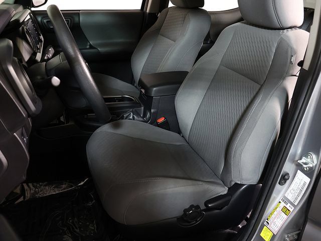 Used 2022 Toyota Tacoma SR AWD/4WD image 4