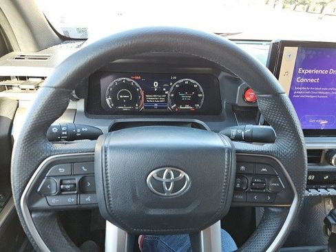 Used 2025 Toyota Tacoma TRD Off-Road image 21