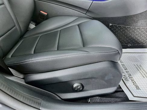 Used 2021 Mercedes-Benz C 300 Sedan w/ Premium Package image 36