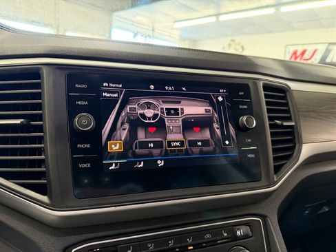 Used 2021 Volkswagen Atlas SE image 29
