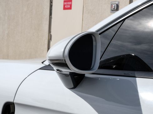 Used 2019 Porsche Panamera image 42