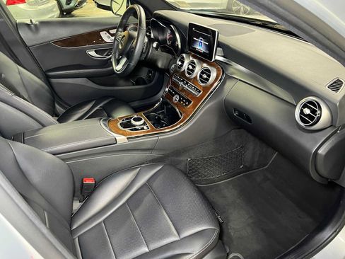Certified 2018 Mercedes-Benz C 300 4MATIC Sedan image 11