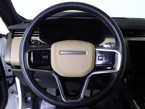 Used 2024 Land Rover Range Rover Sport SE image 25
