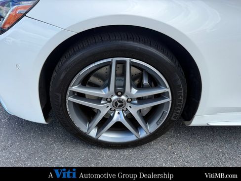 Used 2019 Mercedes-Benz S 560 4MATIC Sedan image 12