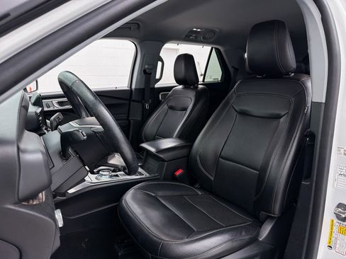 Used 2022 Ford Explorer Limited image 20