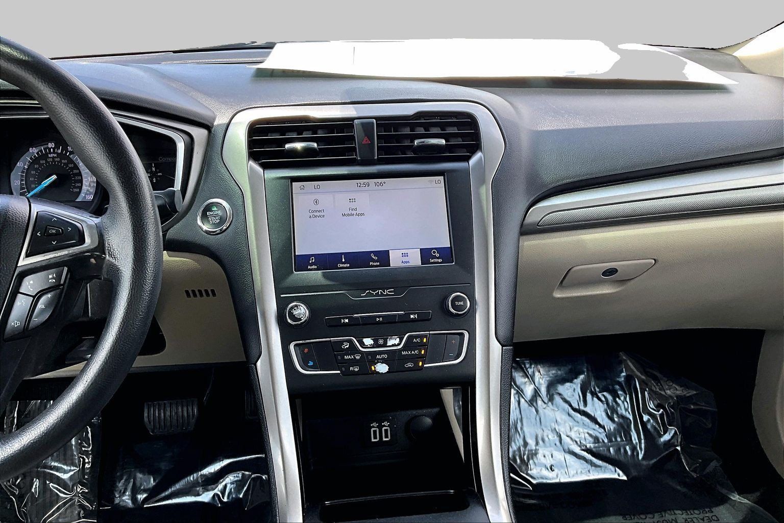 Used 2019 Ford Fusion SE FWD image 6