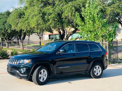 Used 2015 Jeep Grand Cherokee Laredo w/ Quick Order Package 23E image 6