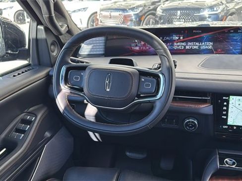 New 2025 Lincoln Navigator L Black Label image 25