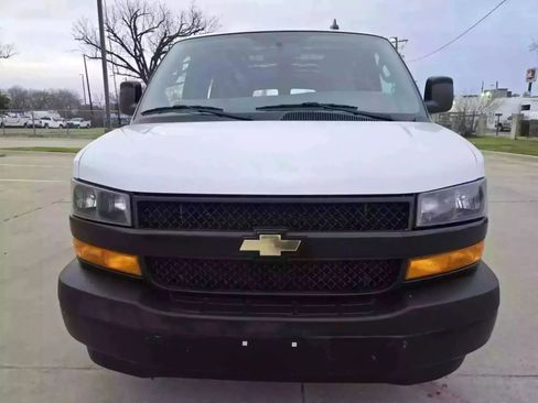 Used 2019 Chevrolet Express 2500 Extended w/ Driver Convenience Package RWD image 3