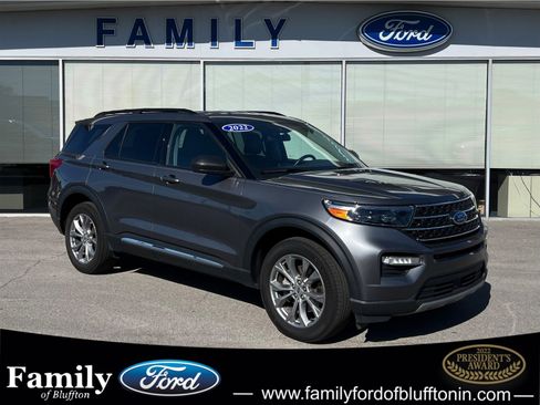 Used 2022 Ford Explorer XLT w/ Equipment Group 202A image 1