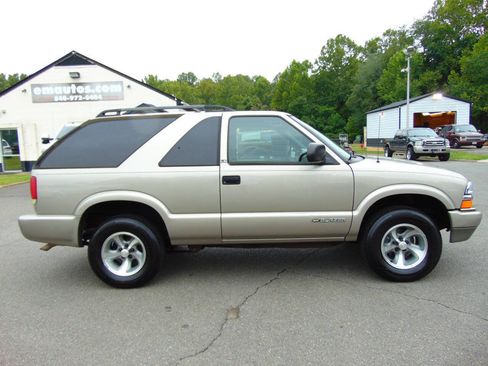 Used 2002 Chevrolet Blazer LS w/ Preferred Equipment Group image 35