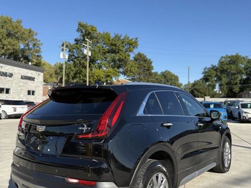 Used 2020 Cadillac XT4 Premium Luxury w/ Cold Weather Package image 6