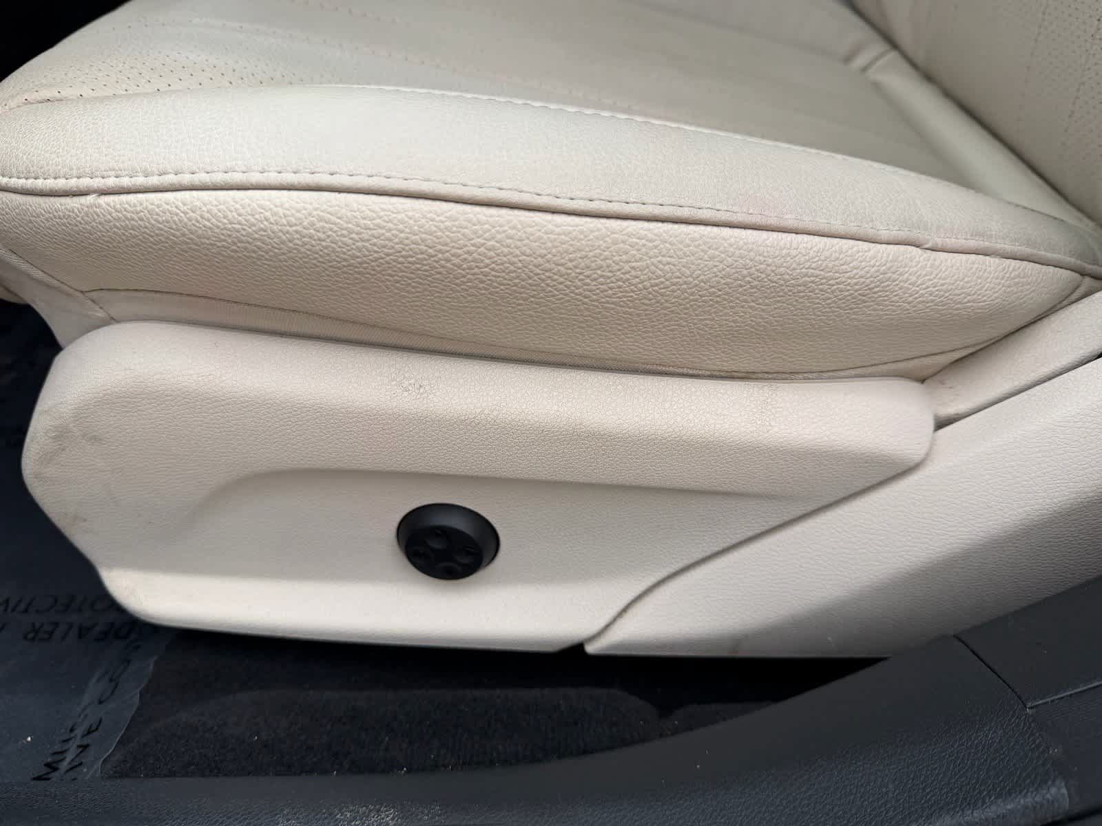 Used 2017 Mercedes-Benz E 300 image 24