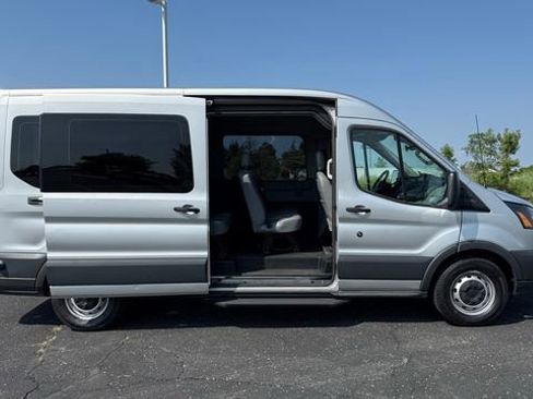 Used 2018 Ford Transit 350 XL image 21