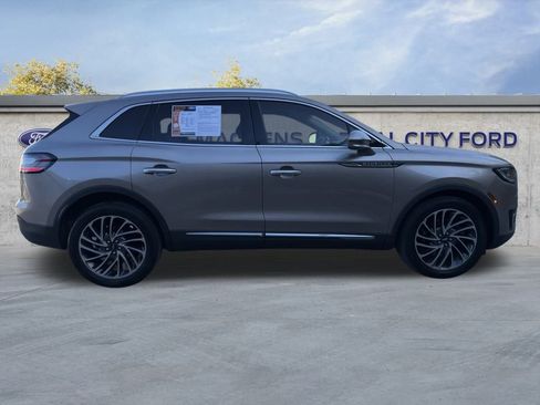 Used 2020 Lincoln Nautilus Reserve image 4