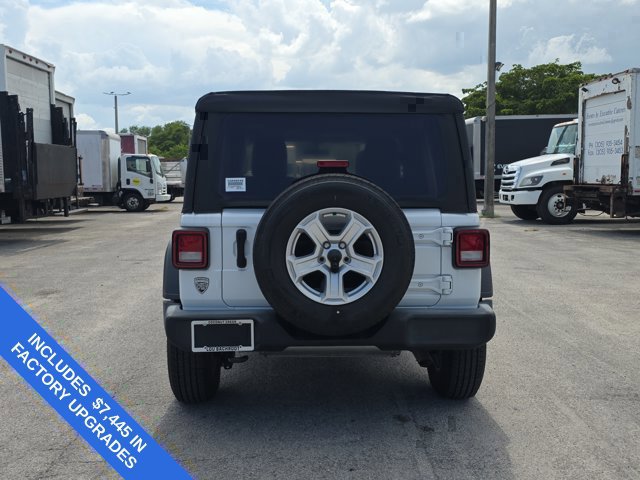 Used 2021 Jeep Wrangler Unlimited Sport AWD/4WD image 6