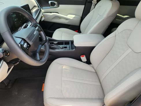 New 2026 Kia Sorento S w/ S Panoramic Sunroof Package FWD image 11