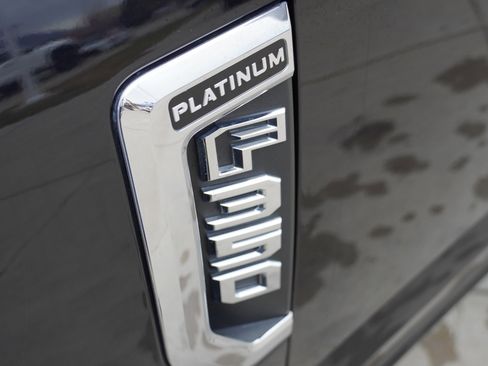 Used 2022 Ford F350 Platinum image 14