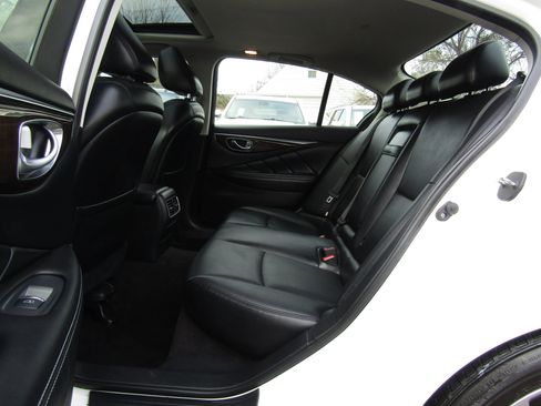 Used 2018 INFINITI Q50 Luxe image 12