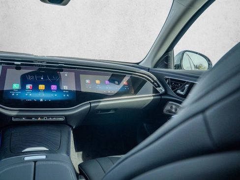 New 2026 Mercedes-Benz E 450 4MATIC Sedan image 22