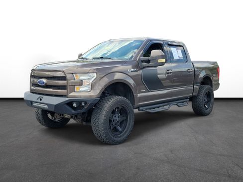 Used 2016 Ford F150 XLT w/ Equipment Group 302A Luxury AWD/4WD image 2