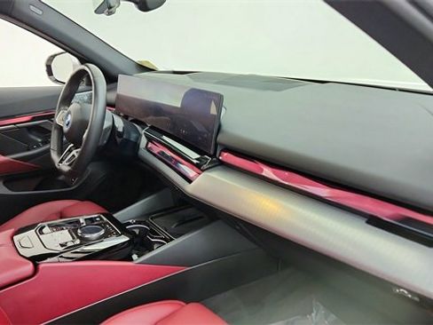 Used 2025 BMW i5 eDrive40i w/ M Sport Package image 20