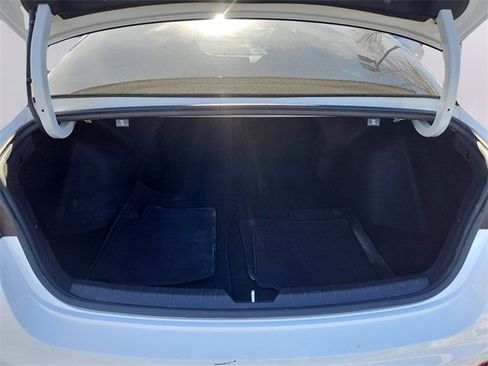 Used 2022 Kia K5 LXS image 28