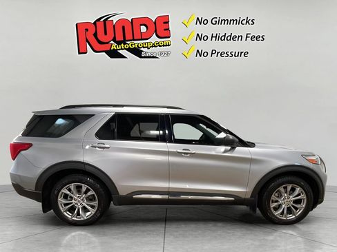 Used 2021 Ford Explorer XLT AWD/4WD image 7