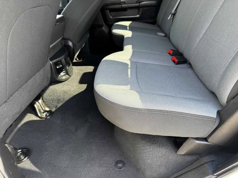 Used 2019 RAM 3500 Big Horn image 36