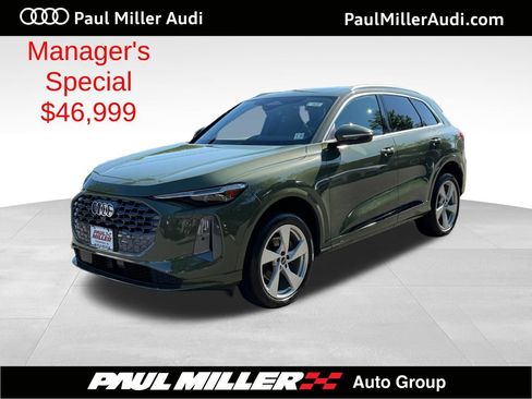 Used 2025 Audi Q5 Premium Plus w/ Premium Plus AWD/4WD image 1