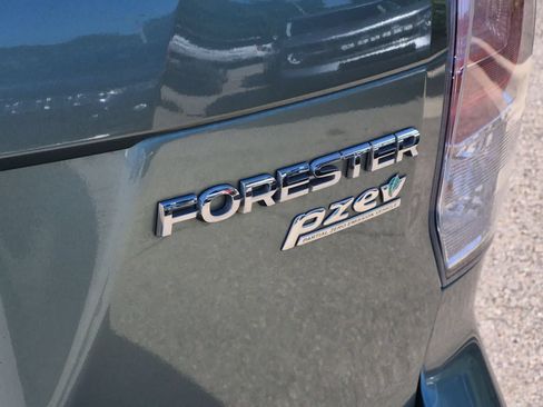 Used 2017 Subaru Forester 2.5i Limited AWD/4WD image 13