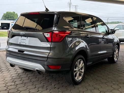 Used 2019 Ford Escape SE AWD/4WD image 32