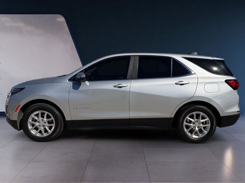 Used 2022 Chevrolet Equinox LT image 2