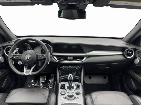 Used 2023 Alfa Romeo Stelvio Veloce image 15