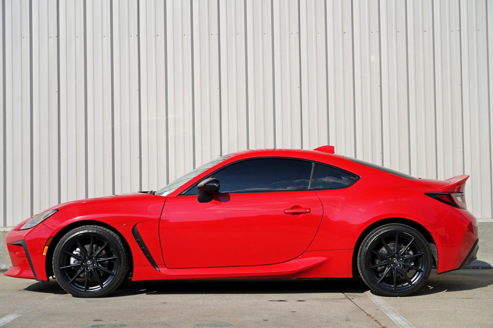 Used 2022 Toyota GR86 Premium RWD image 9