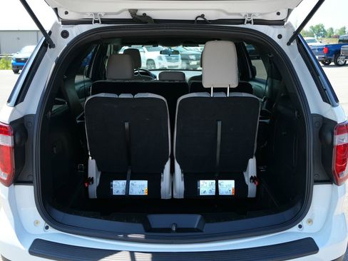 Used 2019 Ford Explorer FWD image 25