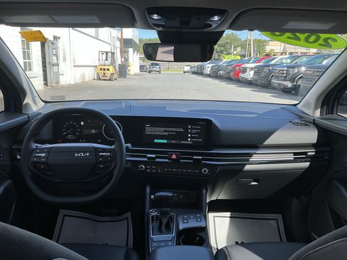 Certified 2026 Kia Sportage SX AWD/4WD image 11