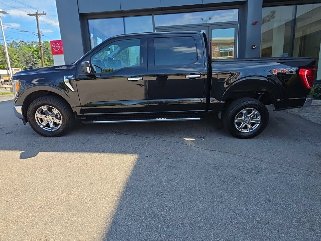 Used 2021 Ford F150 XLT w/ Equipment Group 302A High AWD/4WD image 3