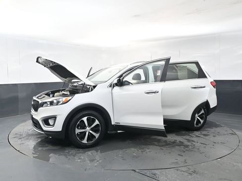 Used 2016 Kia Sorento EX image 31